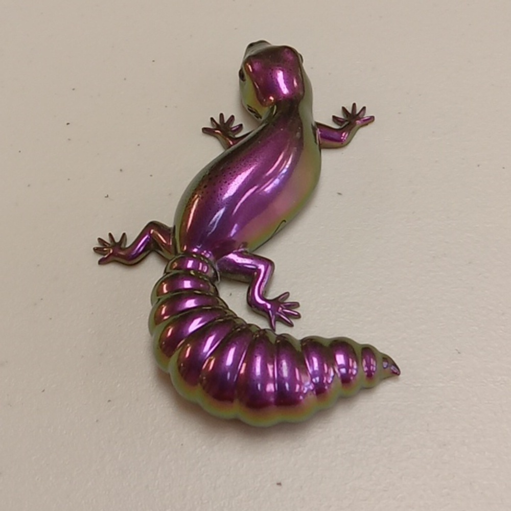Handcrafted resin lizard - Picture 3 of 4
